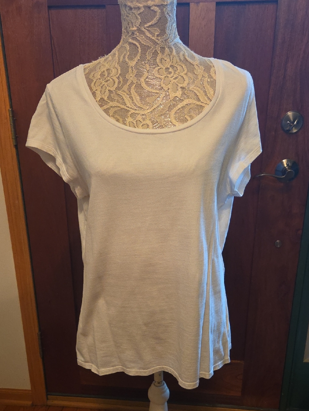 Coldwater Creek L White Scoop Neck Short Sleeve Tee